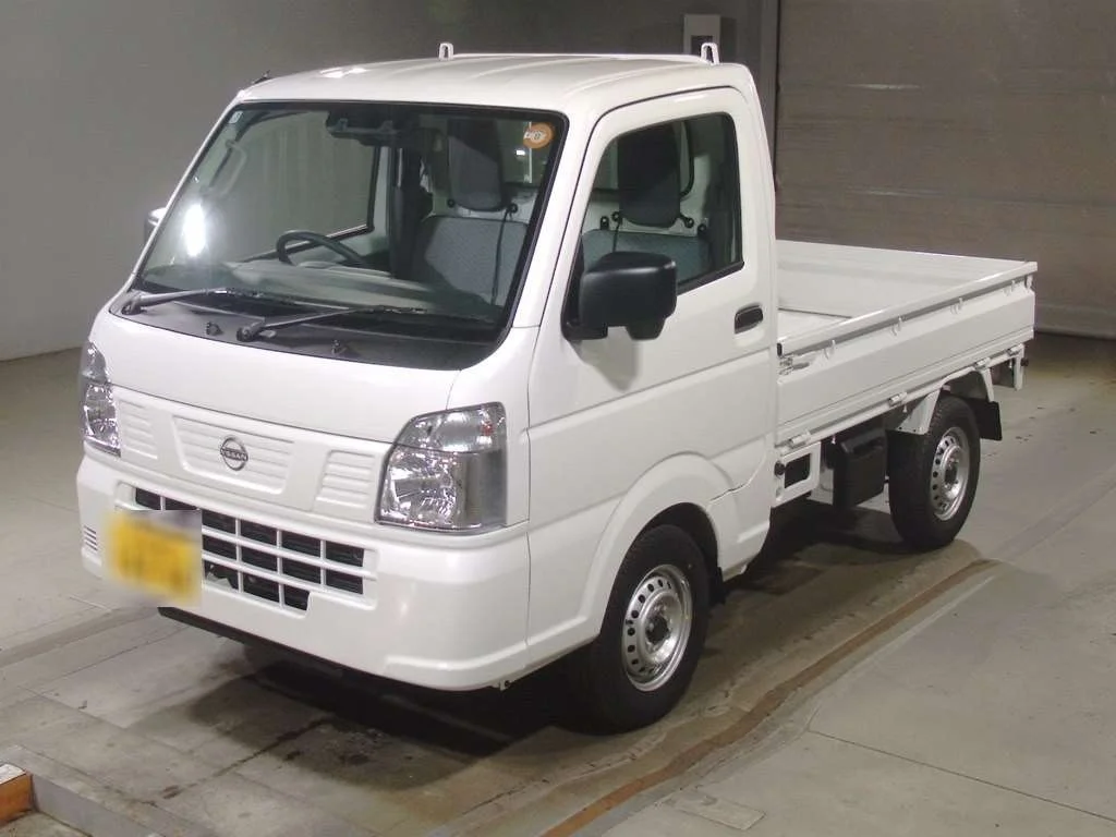 Nissan NT100 Clipper DR16T 2026